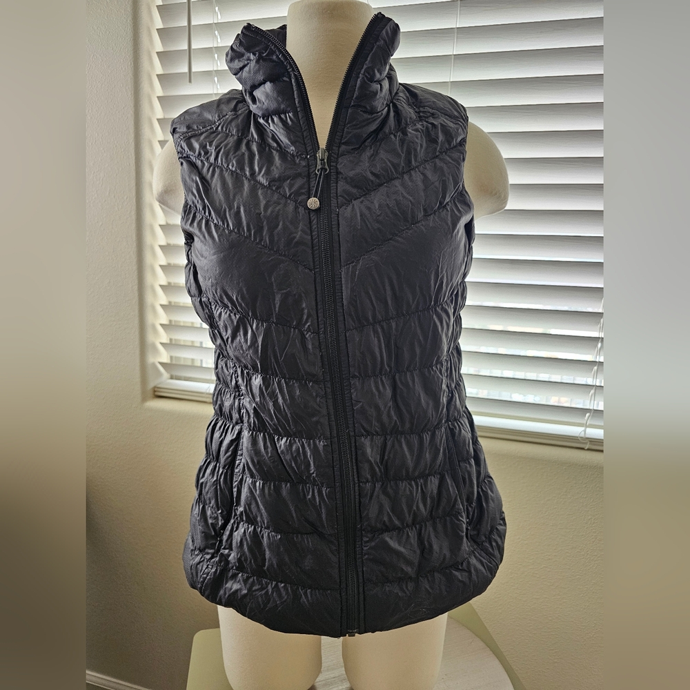 Athleta Downalicious Puffwr Vest